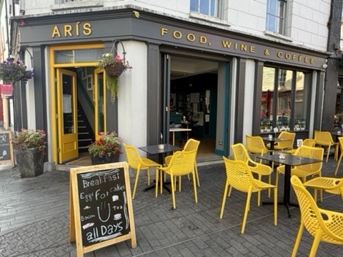 Arís—my every-morning café in Clonakilty.